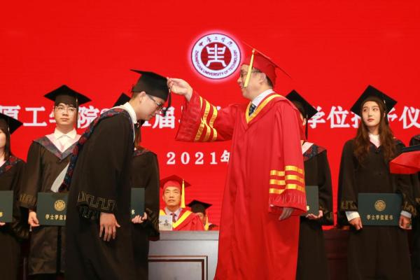 十八禁不卡国产在线播放