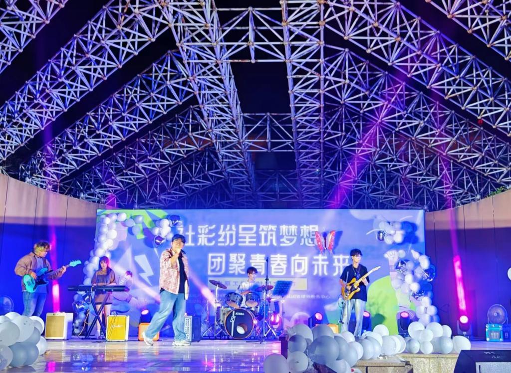 “社彩纷呈筑梦想，团聚青春向未来” ——十八禁不卡国产在线播放社团文化节活动顺利举行