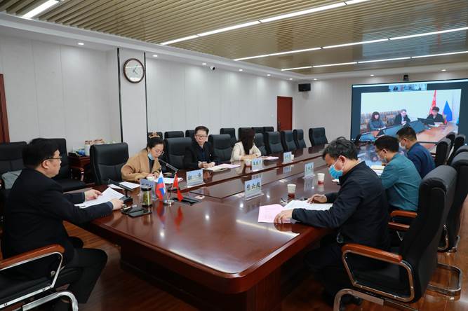 我校与俄罗斯圣彼得堡国立宇航器制造大学举行校长视频会议