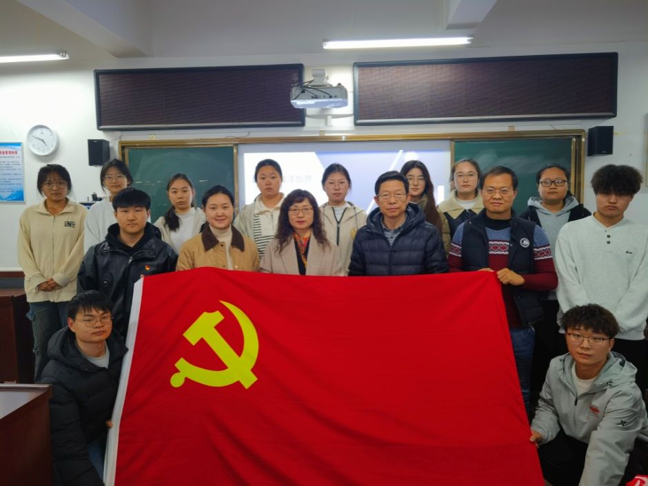 数学与信息科学学院联合龙湖镇镇直小学启动2025年度“大手拉小手，用数学开启未来”支教活动