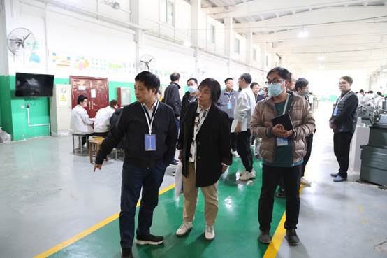 我校开展春季全校实验室安全突击检查