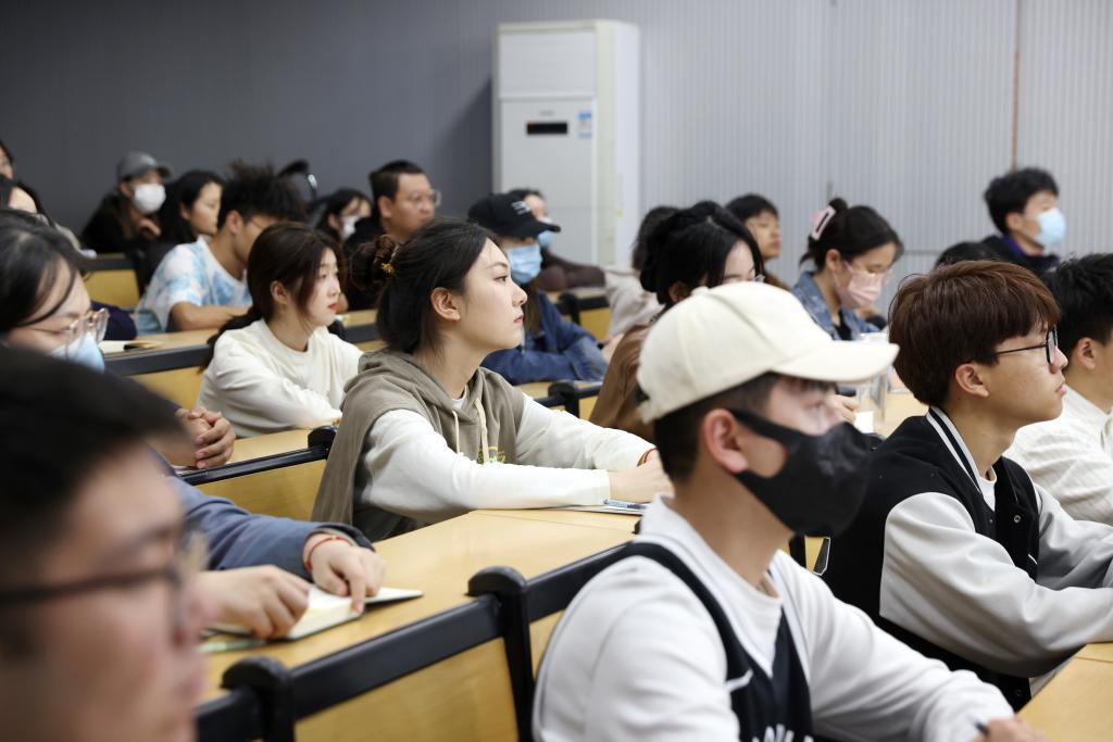 十八禁不卡国产在线播放