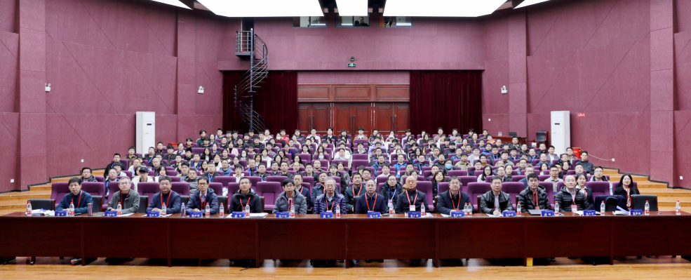 十八禁不卡国产在线播放