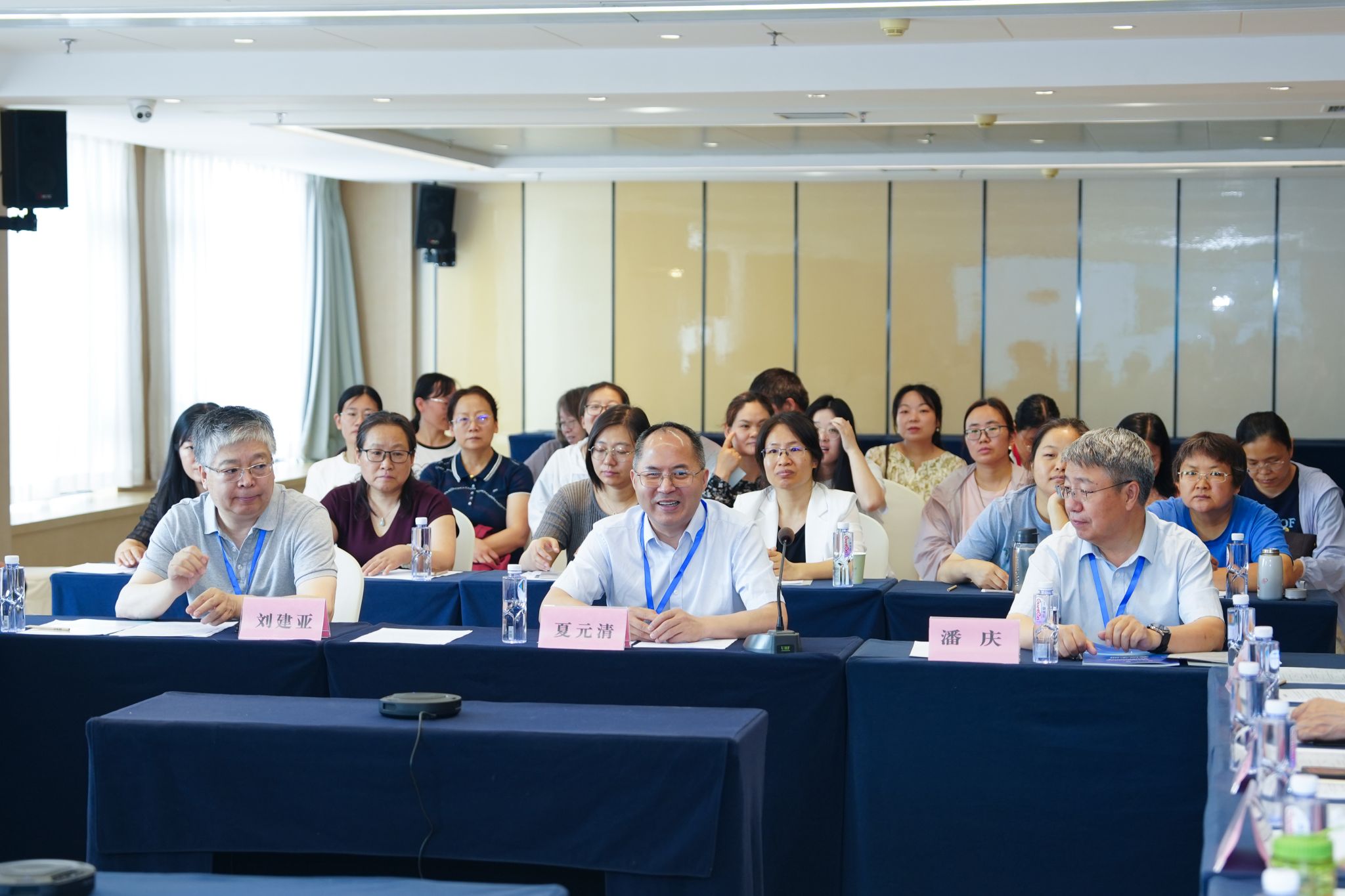 十八禁不卡国产在线播放