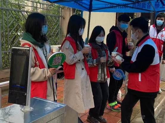 十八禁不卡国产在线播放