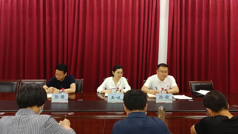 副校长黄健调研理学院师资队伍建设工作
