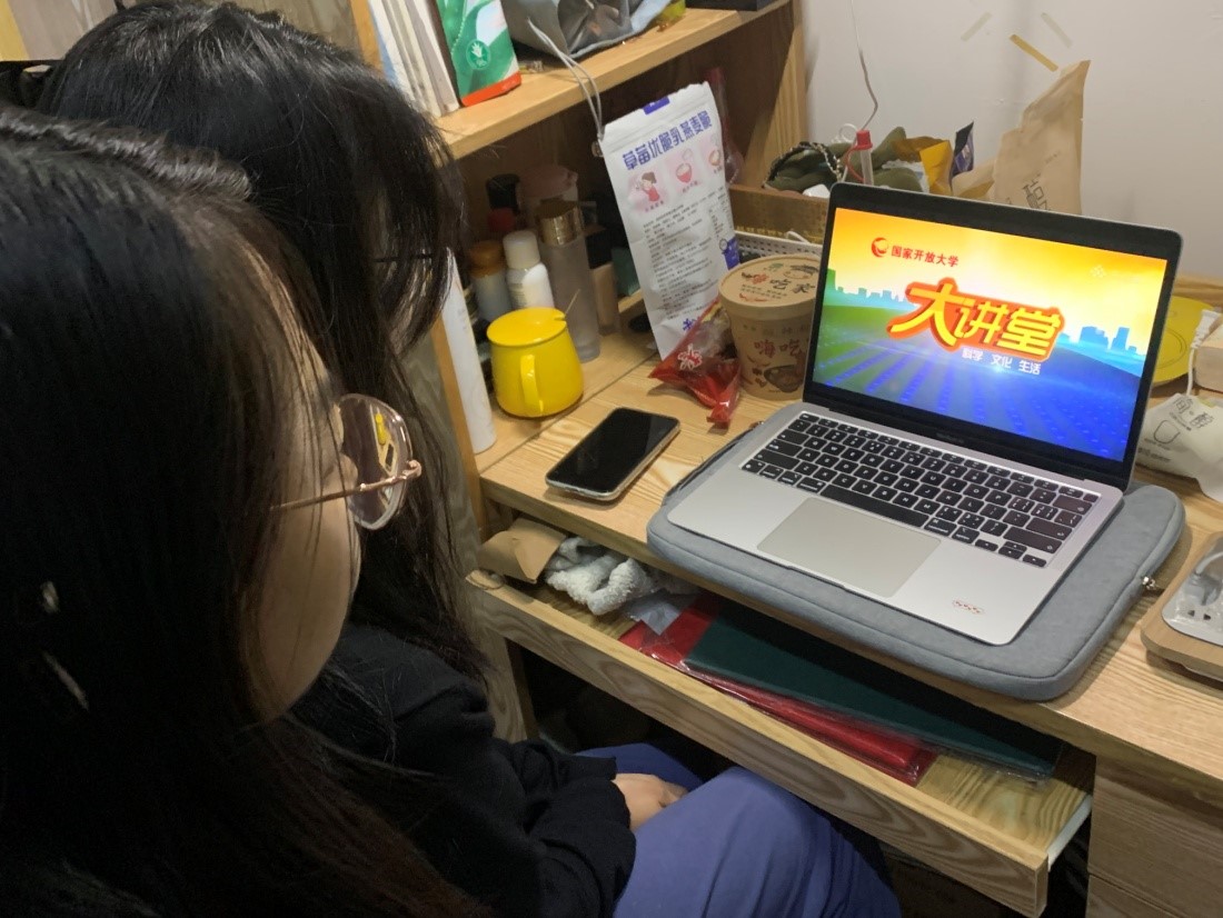 外国语学院师生开展多种方式的国家安全教育活动