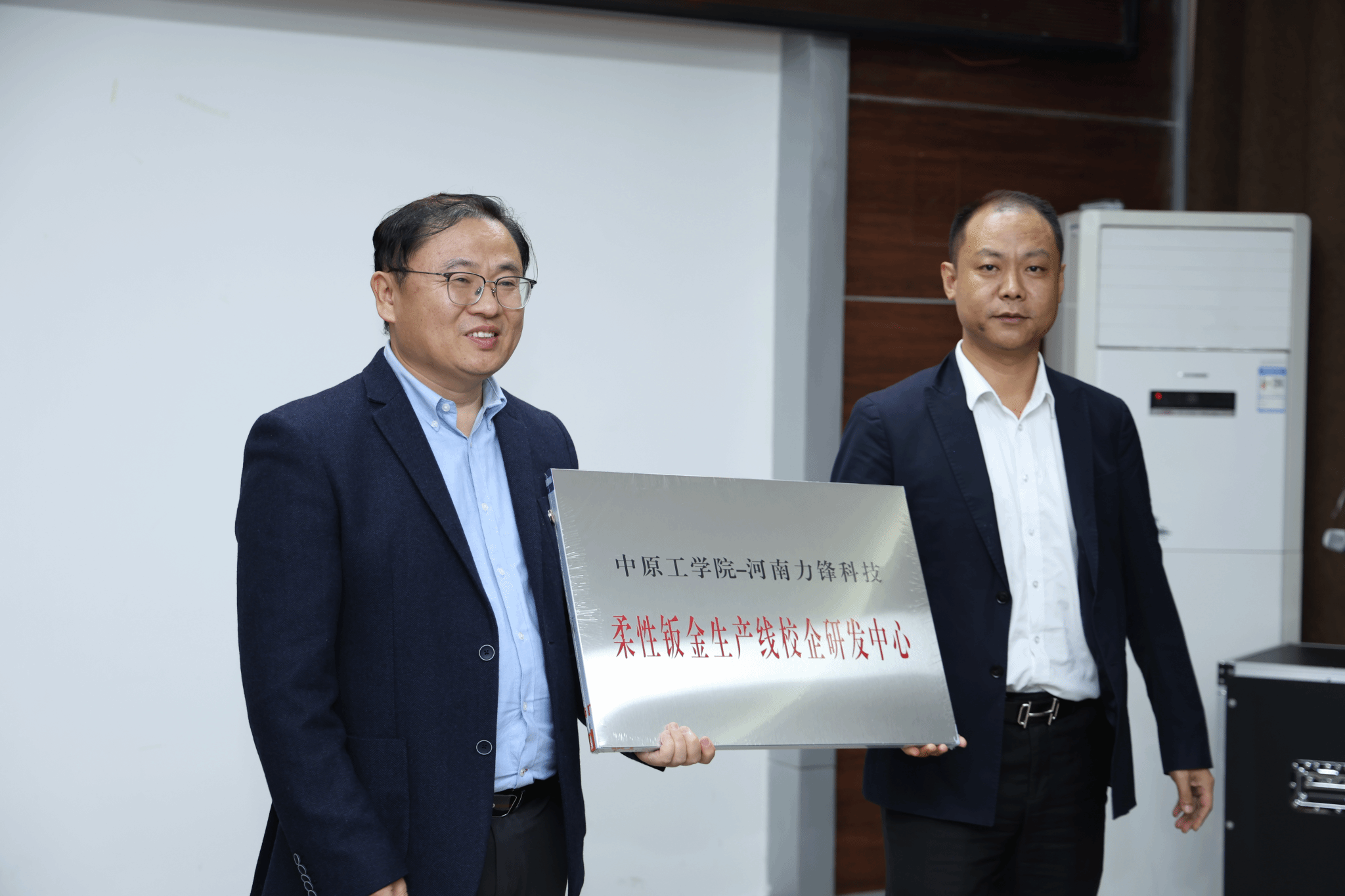 十八禁不卡国产在线播放