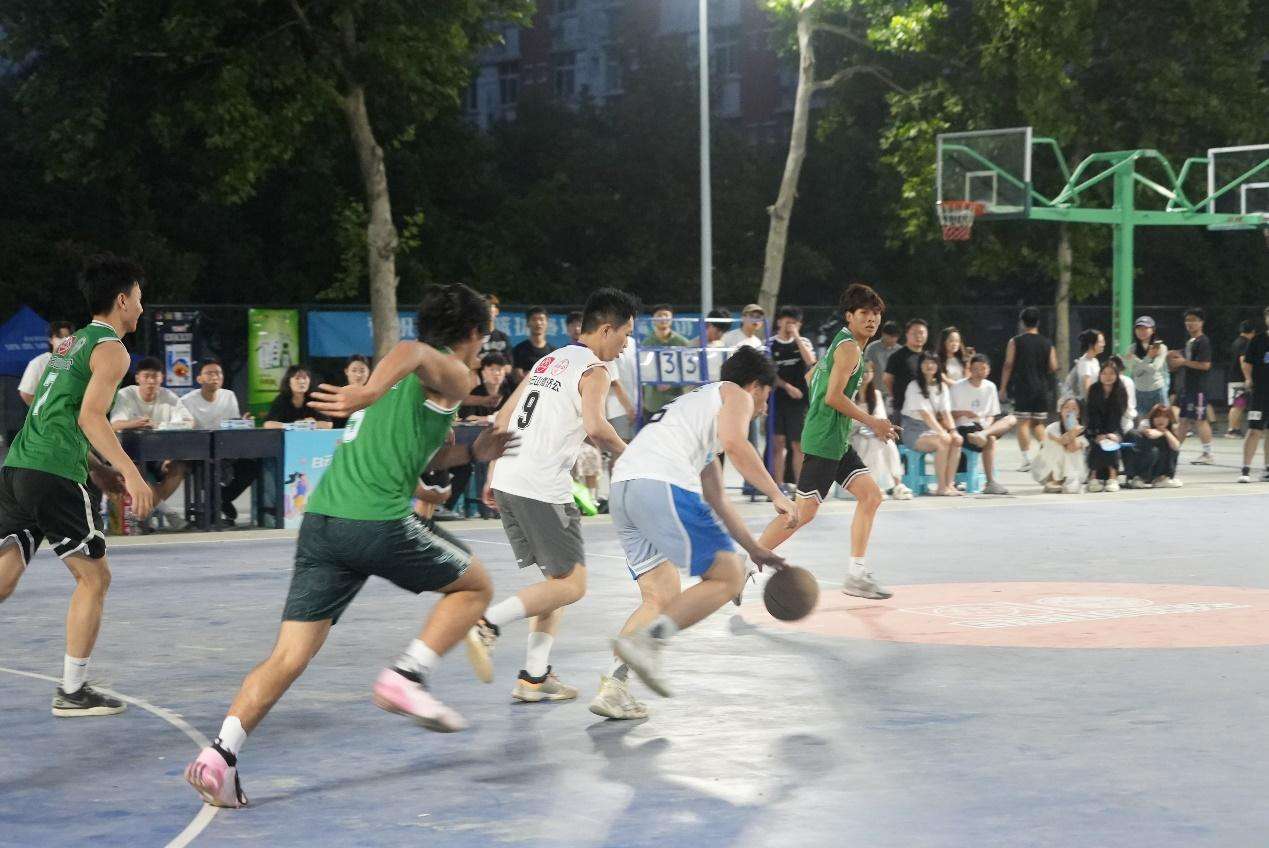 十八禁不卡国产在线播放举办南北苑“全明星”篮球赛