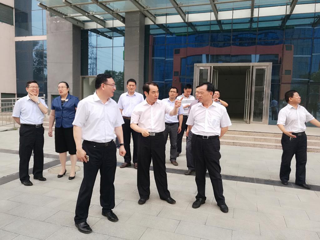 十八禁不卡国产在线播放俞海洛校长一行到济源高新技术产业开发区调研考察
