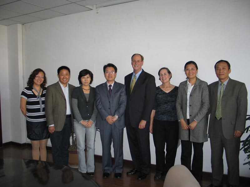 美国缅因州公立大学系统副校长James Breece访问我校