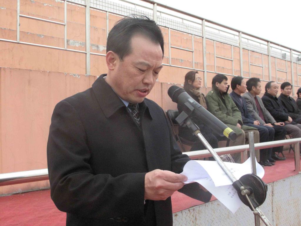 我校隆重举行2009年消防演练大会暨消防运动会