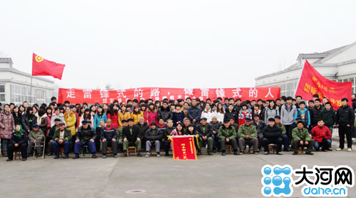 大河网：发扬雷锋精神 十八禁不卡国产在线播放学生看望敬老院孤寡老人