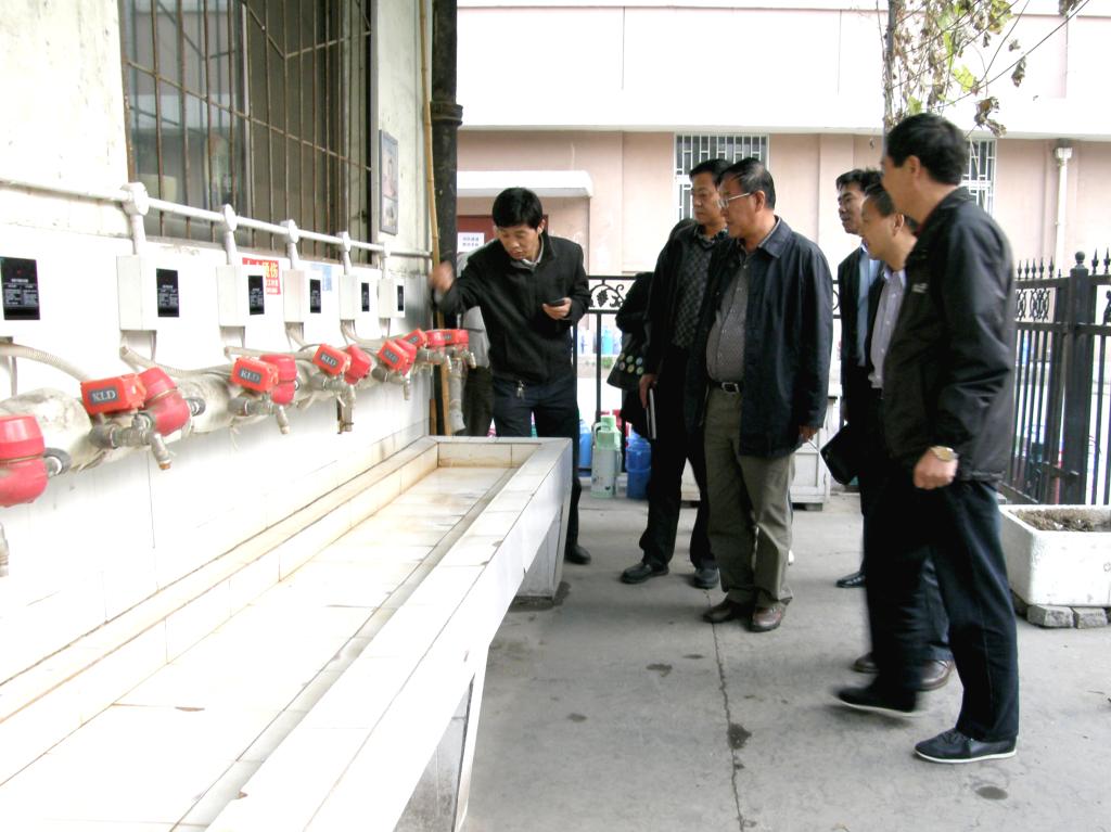 我校智能水控系统改造项目顺利通过郑州市节水办验收